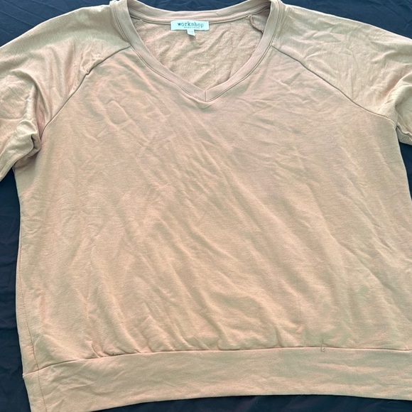 Workshop Republic Clothing Tan V-Neck Top women’s xl - Picture 2 of 14